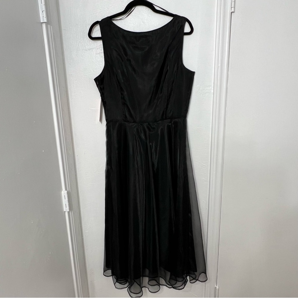 Sangria Women's Sleeveless, Side Zipper, Fully Lined Maxi Polyester Black Dress - Picture 7 of 7
